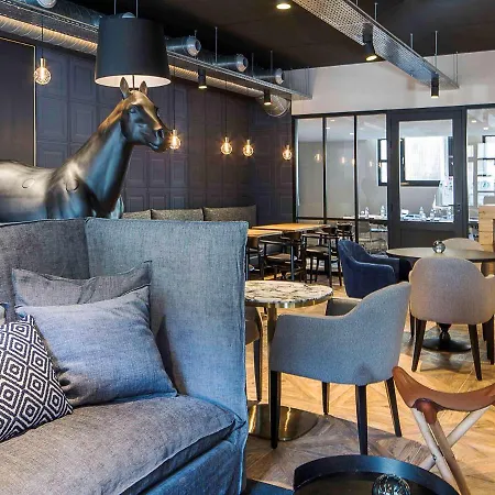Отель Ibis Styles Centre Gare Лаваль