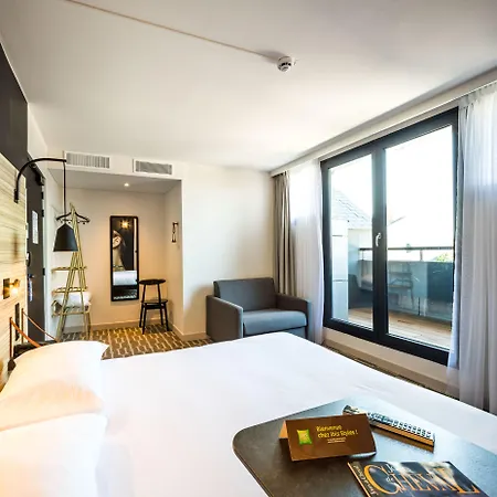 Ibis Styles Centre Gare 3* 라발
