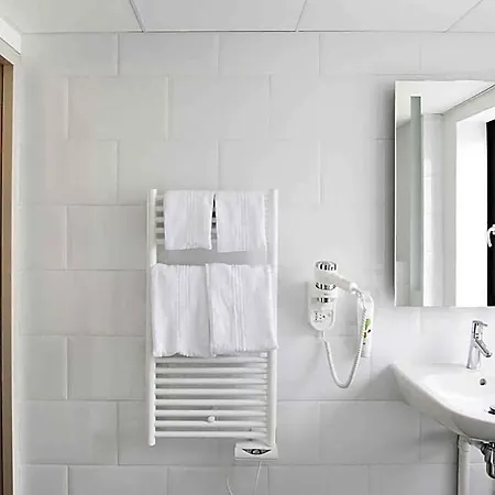 Ibis Styles Centre Gare Hotel 3*