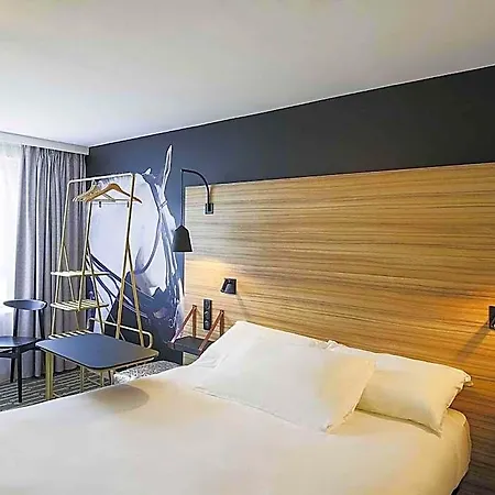 Ibis Styles Centre Gare لافال