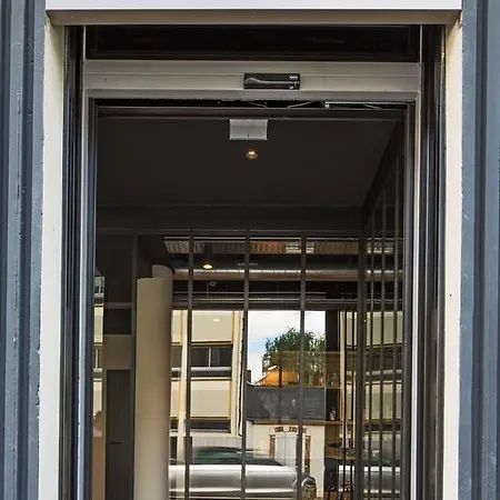 Ibis Styles Centre Gare 3* Лаваль