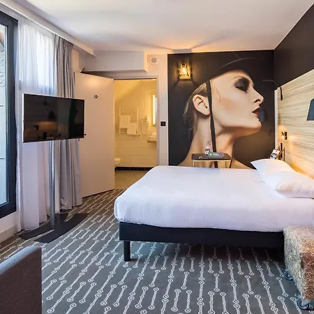 Отель Ibis Styles Centre Gare Лаваль