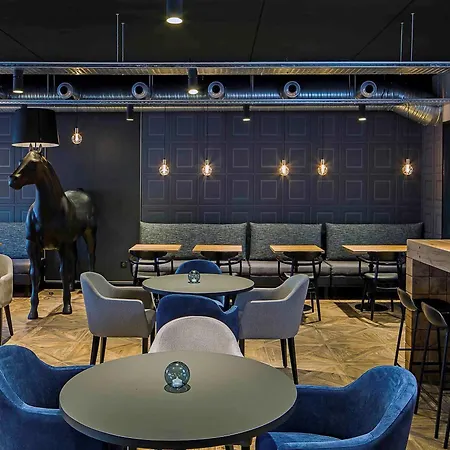 Ibis Styles Centre Gare Отель Лаваль