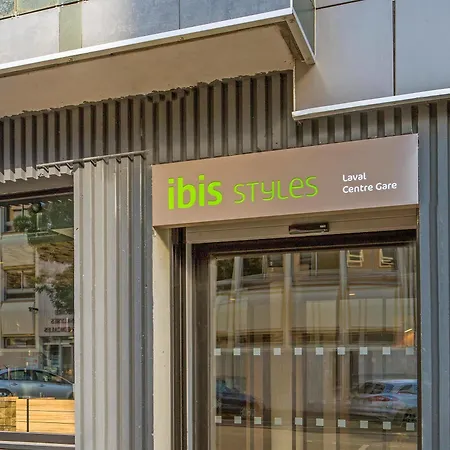 Ibis Styles Centre Gare Лаваль