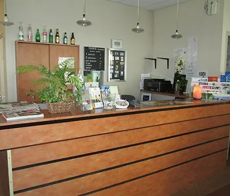 Отель Ibis Styles Centre Gare Лаваль