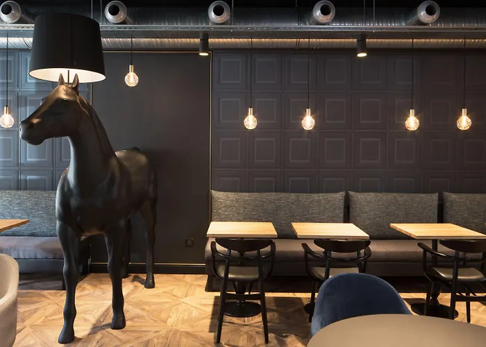 Ibis Styles Centre Gare Laval (Mayenne)