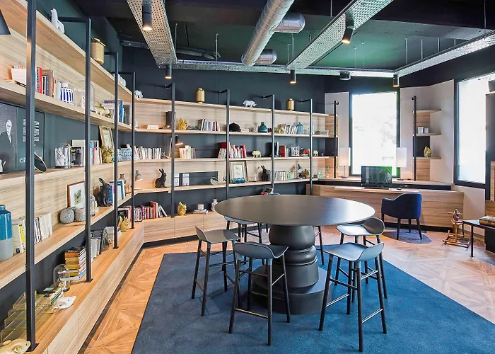 Ibis Styles Centre Gare Laval (Mayenne)