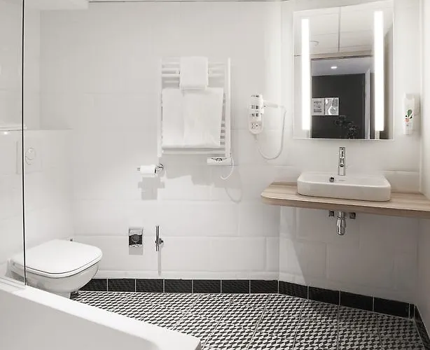 Hotel Ibis Styles Centre Gare Laval (Mayenne)